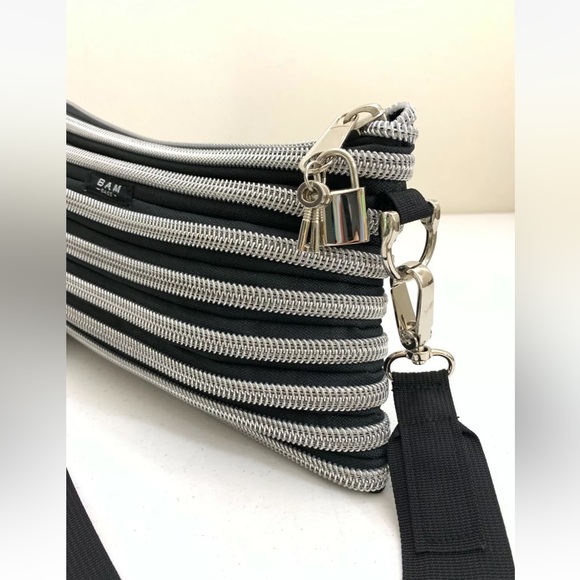 BAM BAGS Black Silver Tone Zipper Purse Black Canvas Strap Shoulder Bag Handbag - Picture 2 of 7